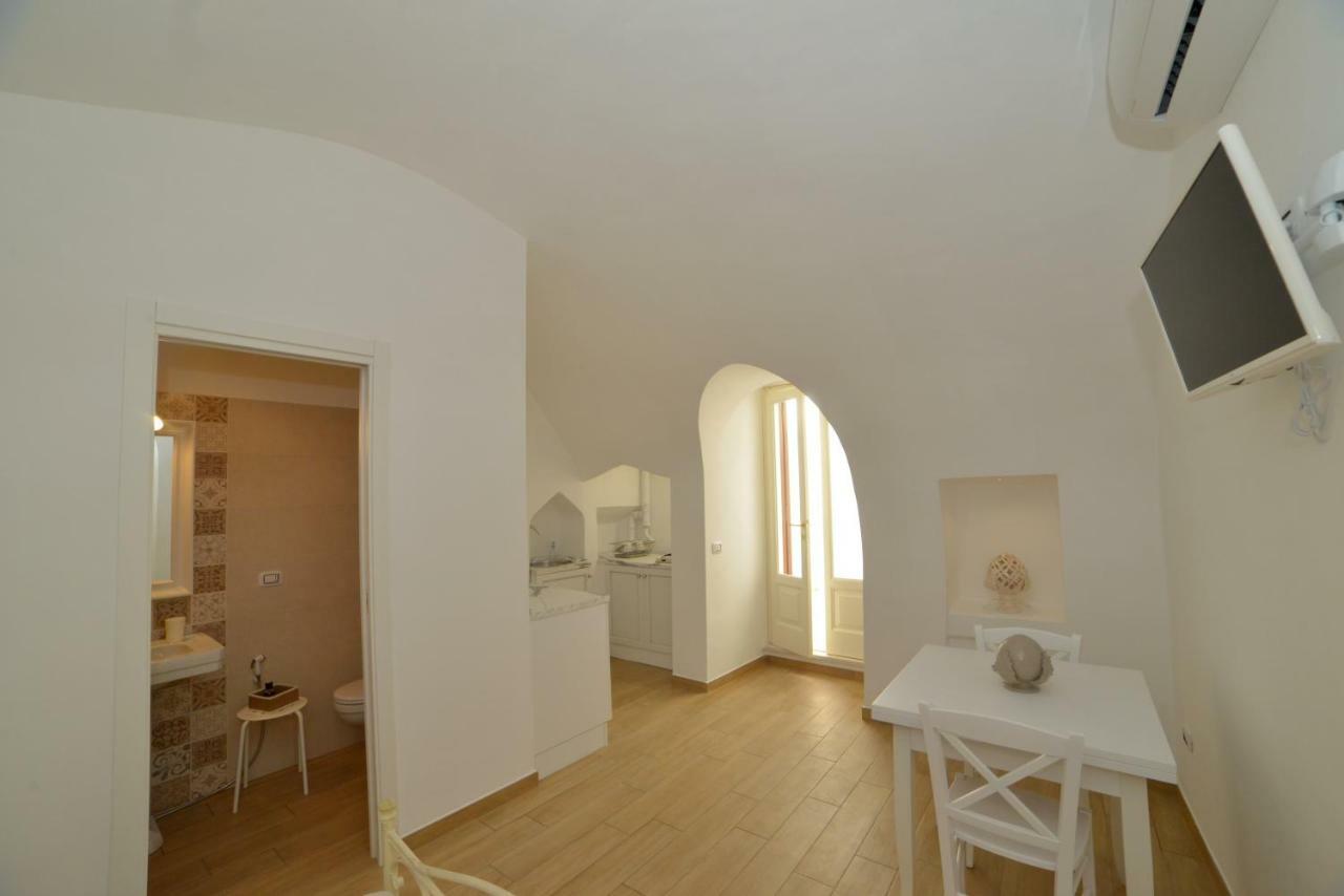 Casa Baldassarre Bed & Breakfast Ostuni Exterior photo